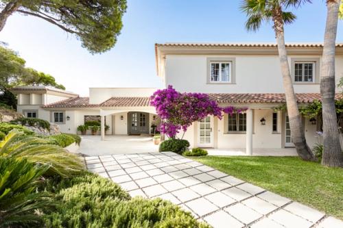 Exquisite Seafront Villa in Port D'Andratx in Mallorca