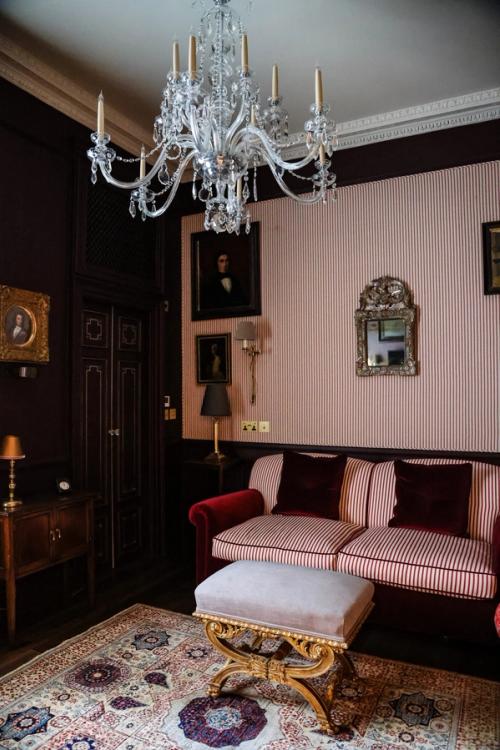 Second sitting room