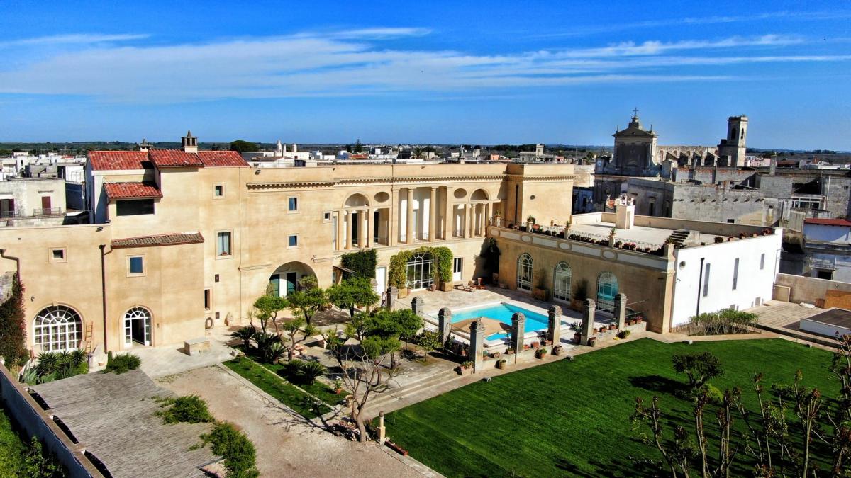 Historic Palazzo with Elegant Interiors, Puglia, Italy
