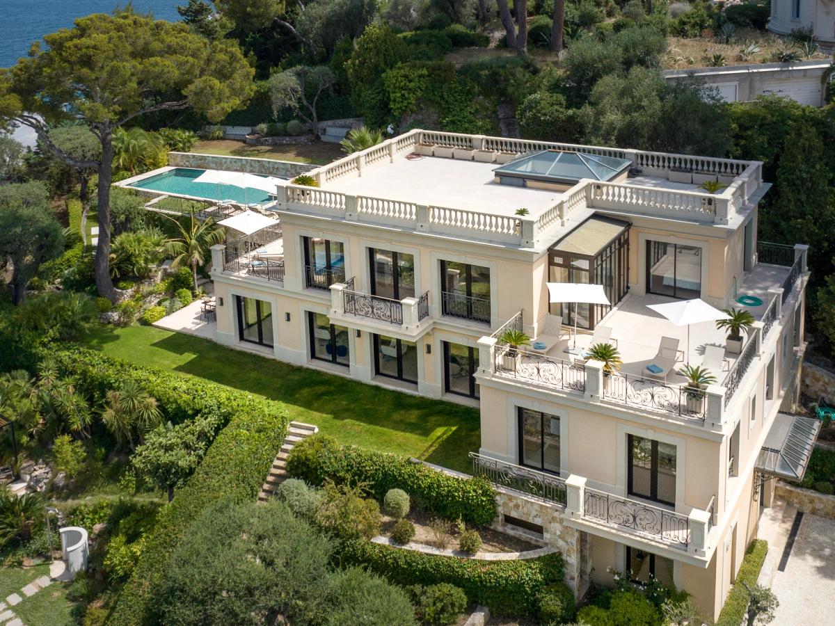 Modern Belle-Epoque Style Private Villa on Promenade Maurice Rouvier in Saint-Jean-Cap-Ferrat, France
