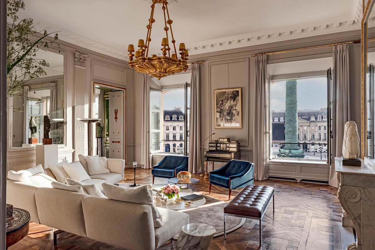 Fabulous Art-Lovers Apartment on Place Vendôme Place, Paris
