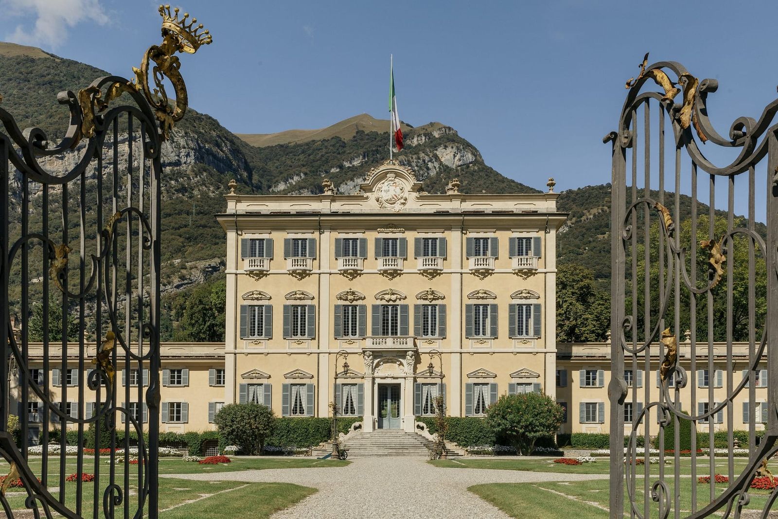 Decadent Neoclassical Residence on the Shore of Lake Como