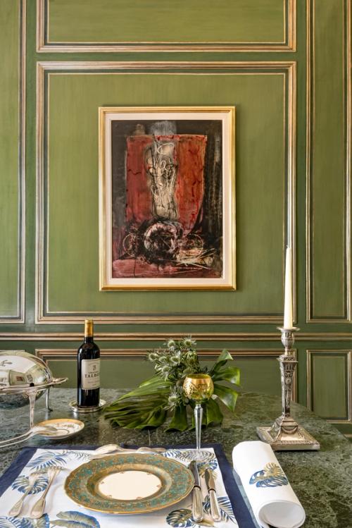 Place Vendome Apartment dining setup