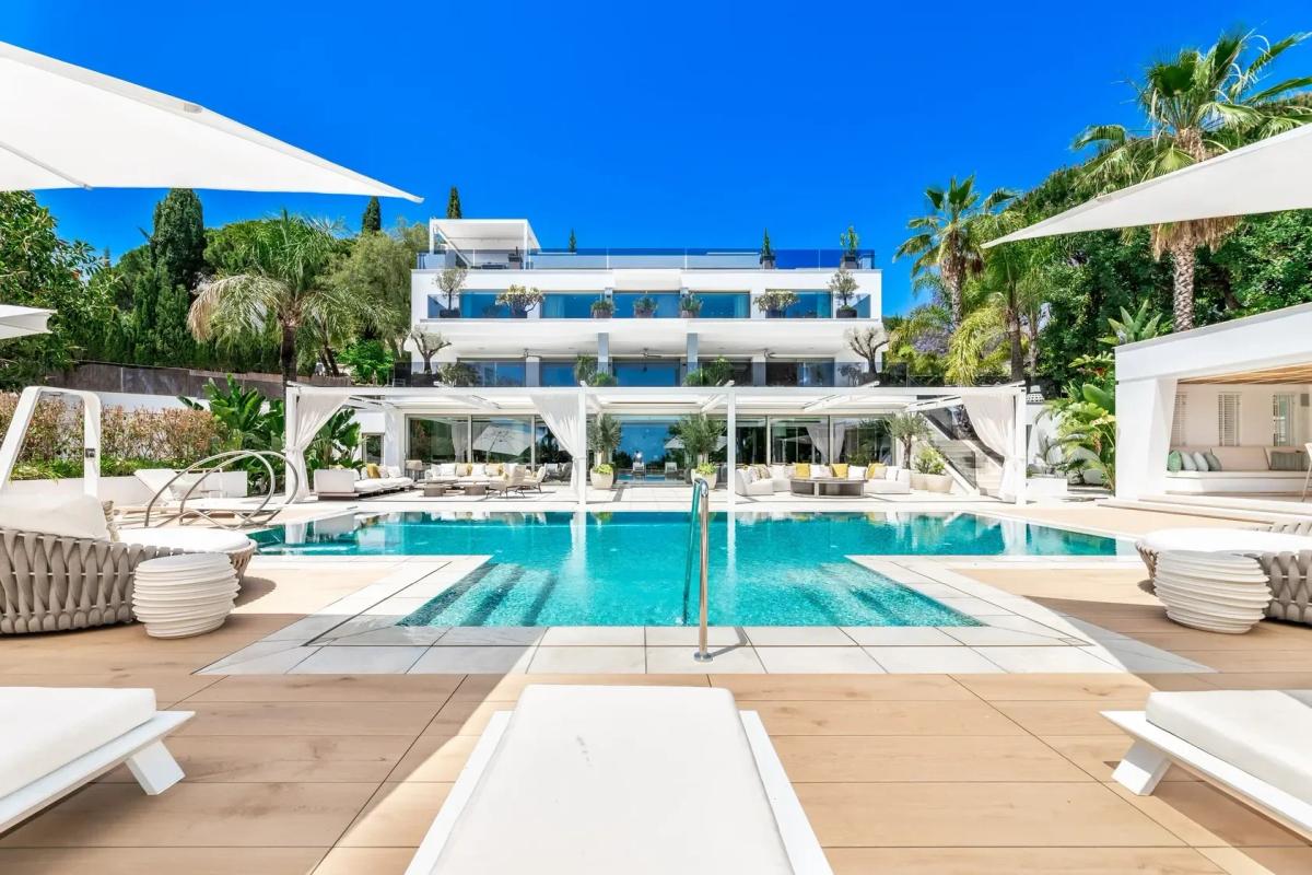 Stylish Hillside Estate in Cascade de Camojan, Marbella, Spain