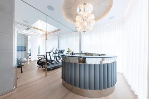 Ultima Geneva Grand Villa