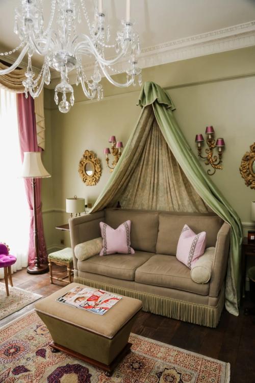 Principal sitting room