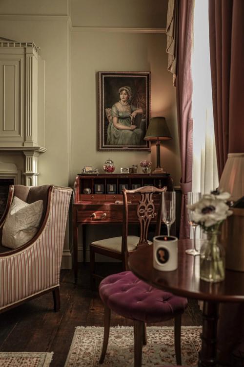 Principal sitting room