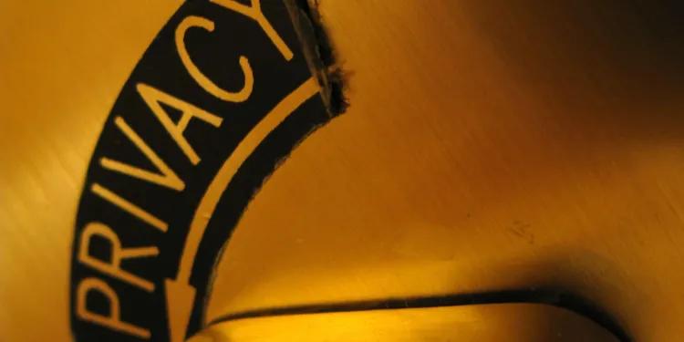 An arrow pointing downwards with the word Privacy on it.