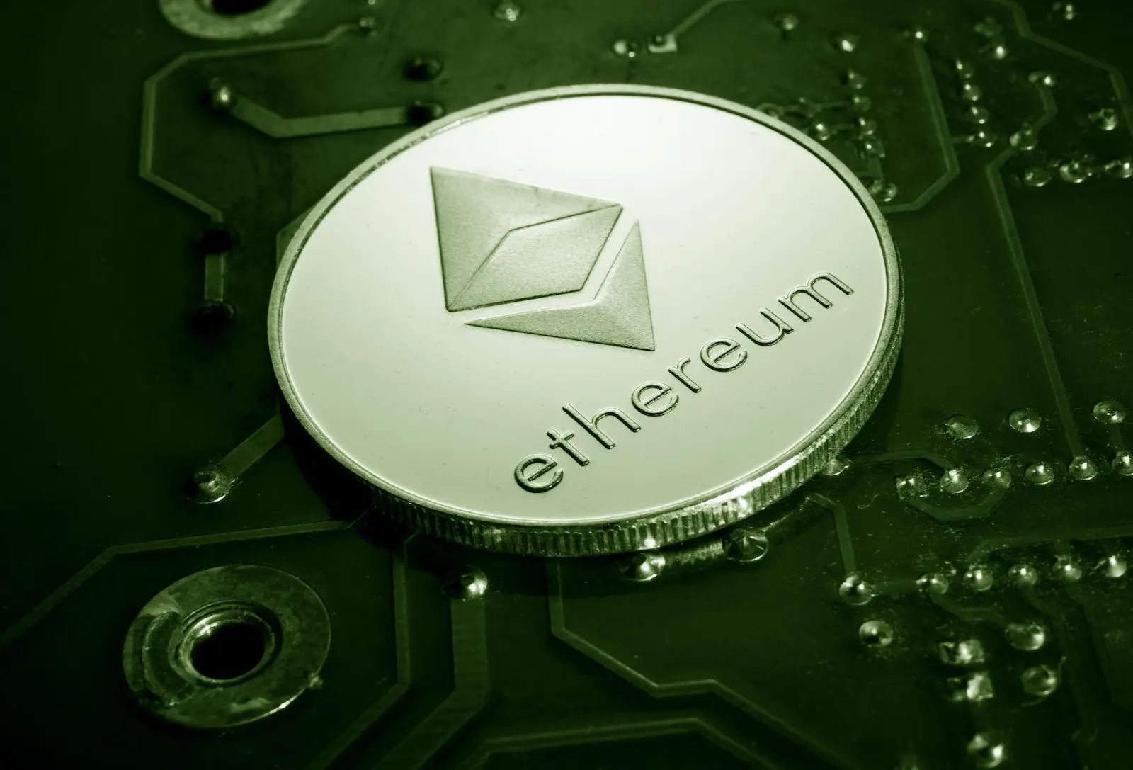 Ethereum Virtual Machine (EVM)