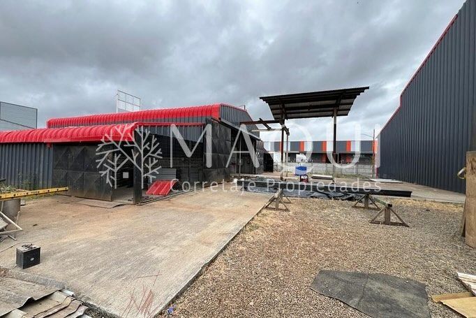 GALPÓN, BARRIO INDUSTRIAL - foto 4