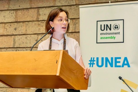 Natalia Mrowczynska speaking at a UNEP meeting