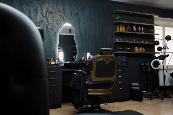 Prostory barbershopu Vendetta v Domažlicích.