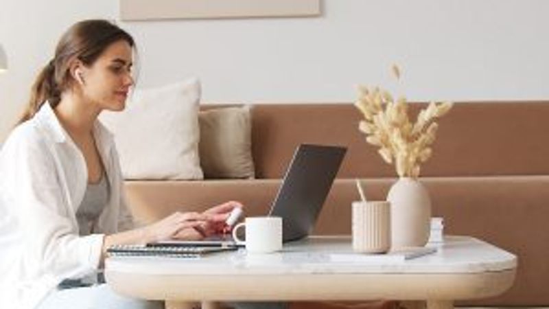 Revolutionizing Content Management: A Comprehensive Guide for Entrepreneurs and Small Businesses in Implementing AI