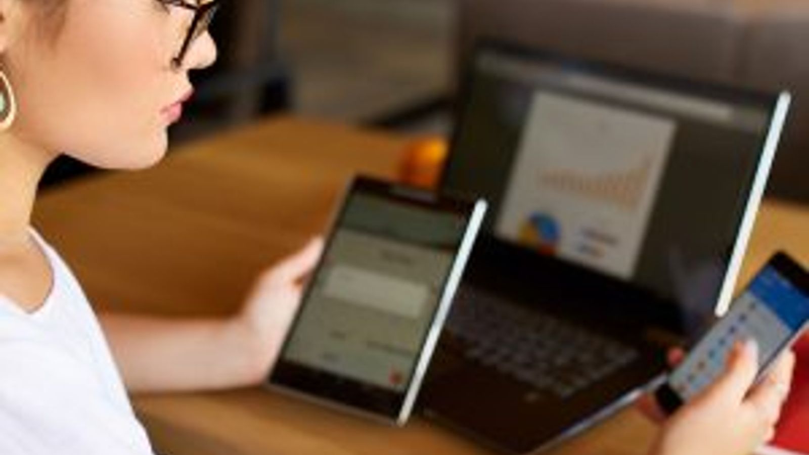 What’s the Deal? Mobile-First vs Responsive Design for Websites