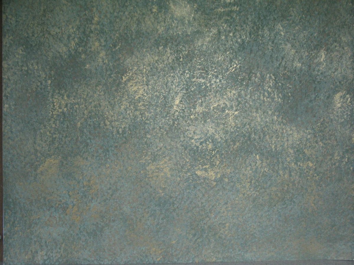 Wall with sponging effect in sage green. By Joanna Kruza. Private property.