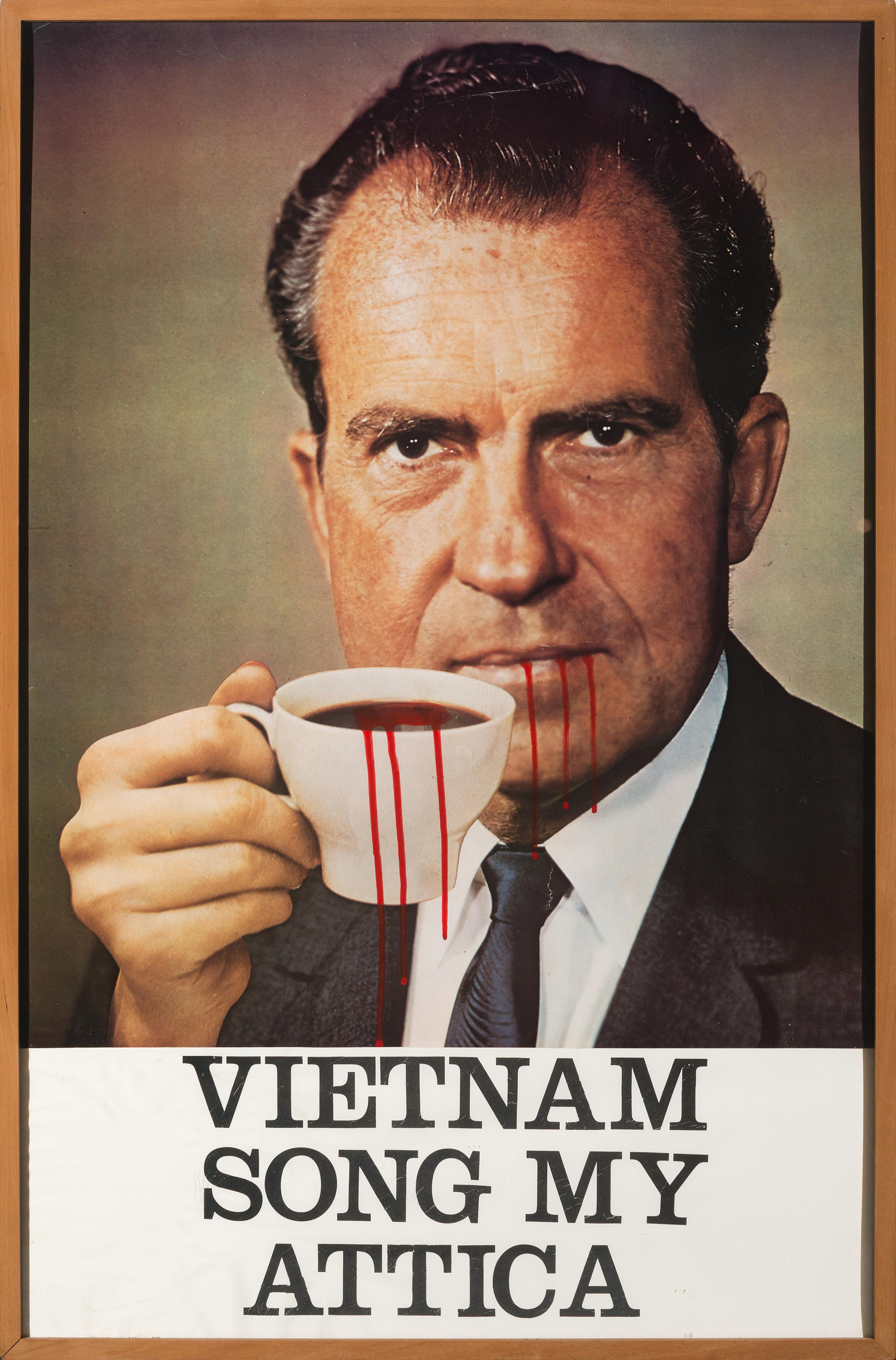 Et kunstverk som viser Nixon som drikker kaffe mens blod renner ut av munnen hans.