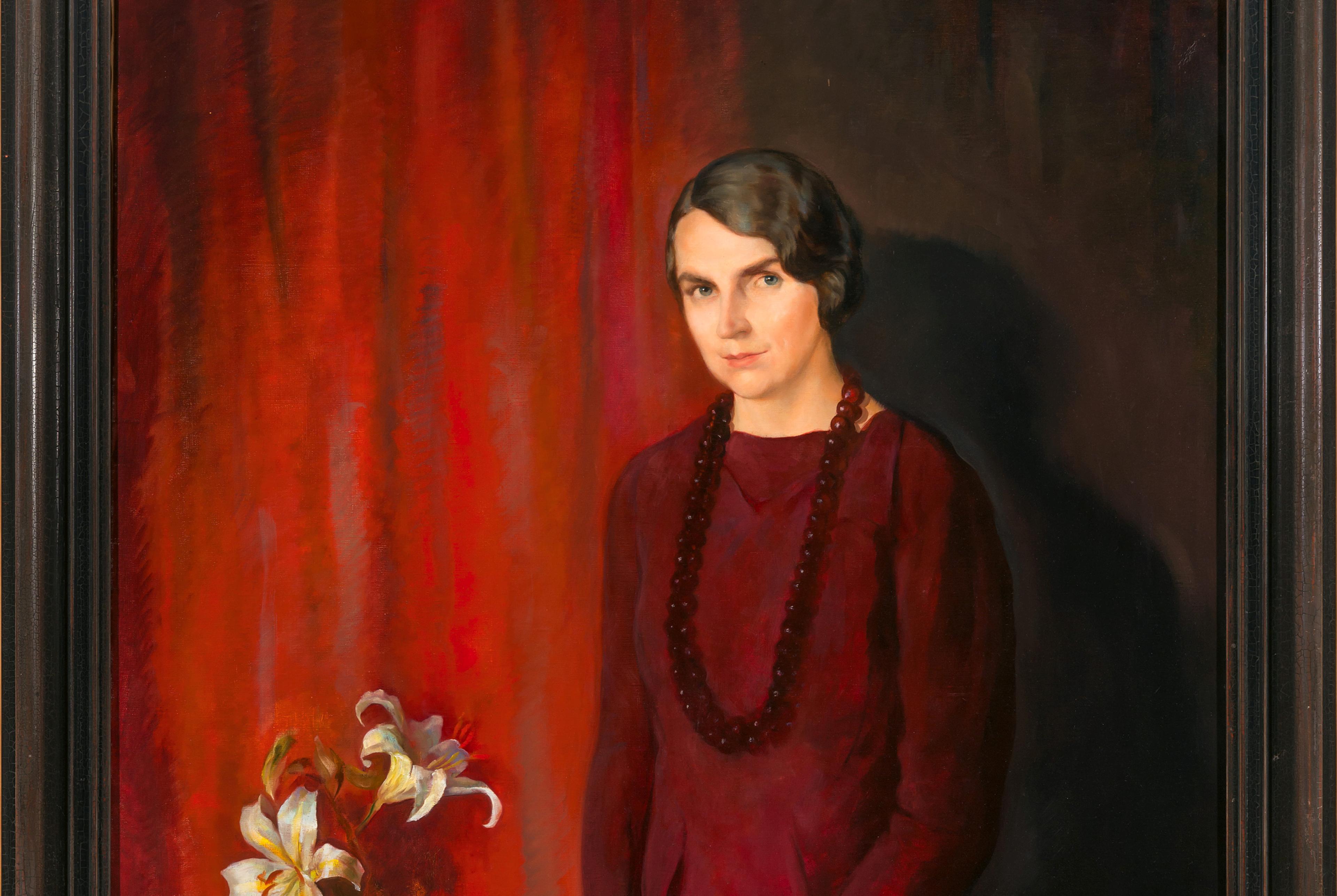 Portrettmaleri av Marie Hvoslef med kort sort hår og rød kjole. 