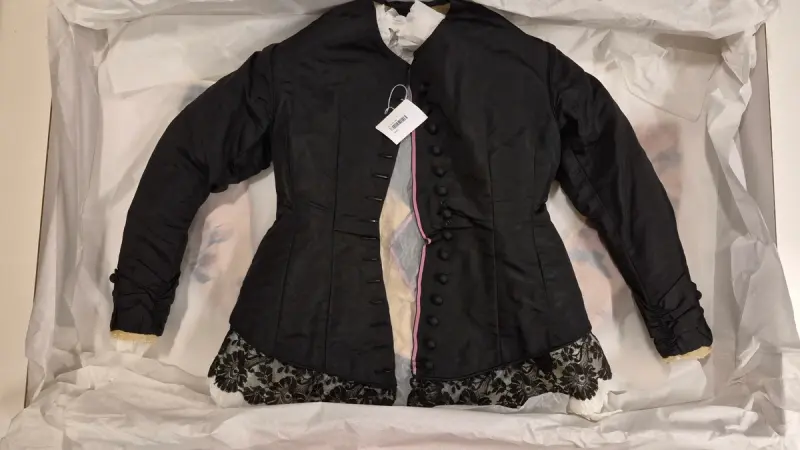 Frem fra Magasinet: SPESIAL: Unboxing i draktsam