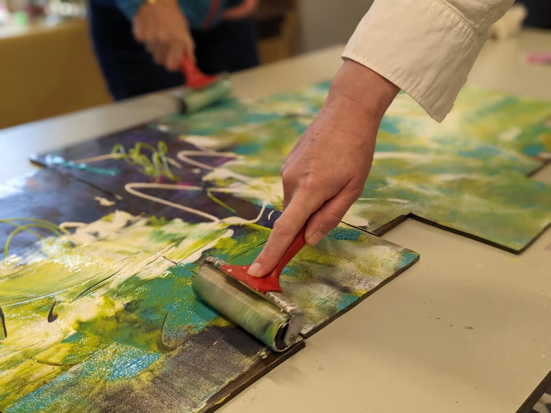 Art workshops for people with dementia