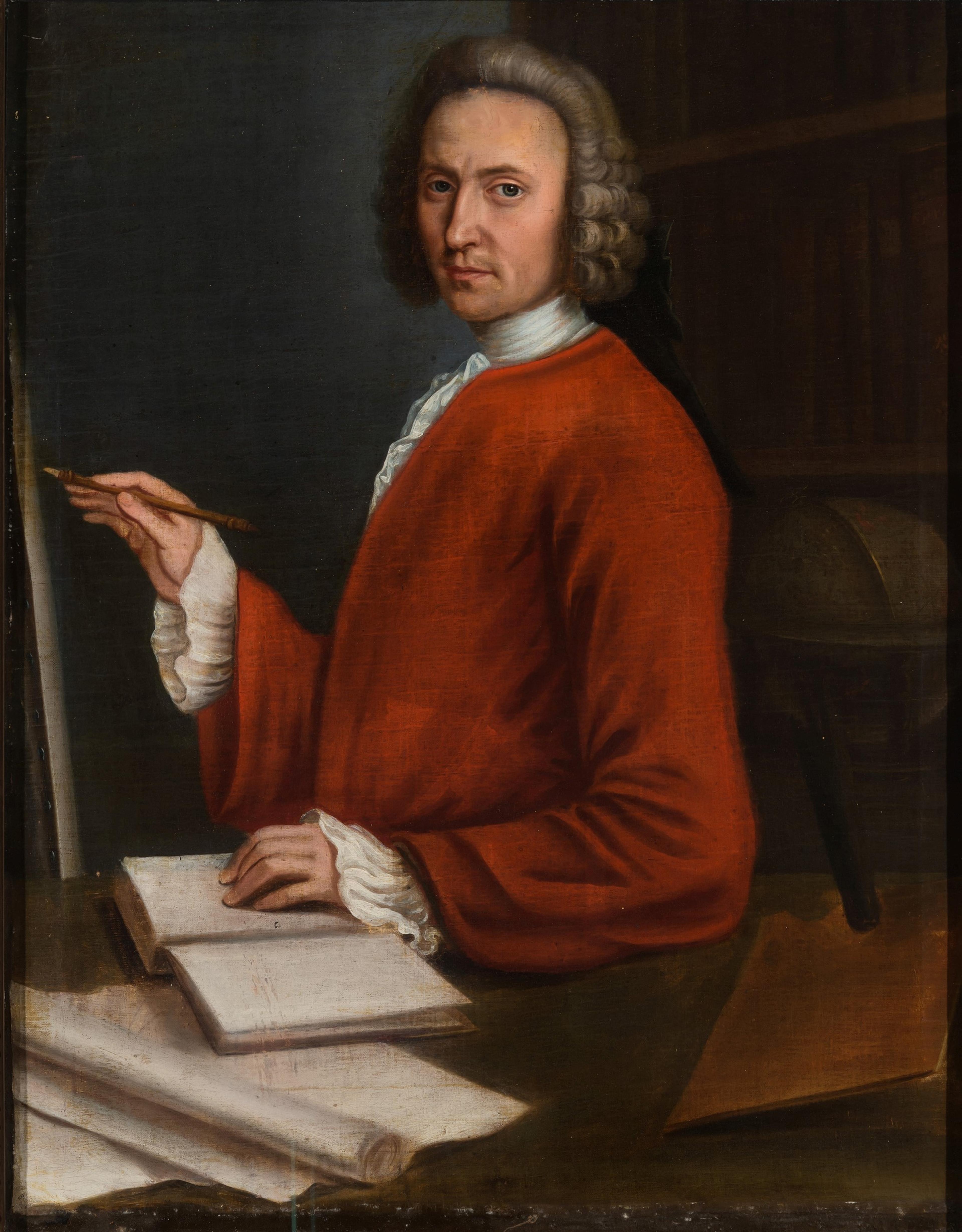 Maleri av en mann i rød kjortel som maler og holder hånden på en bok