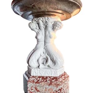 Jardiniere aux trois Tritonnes