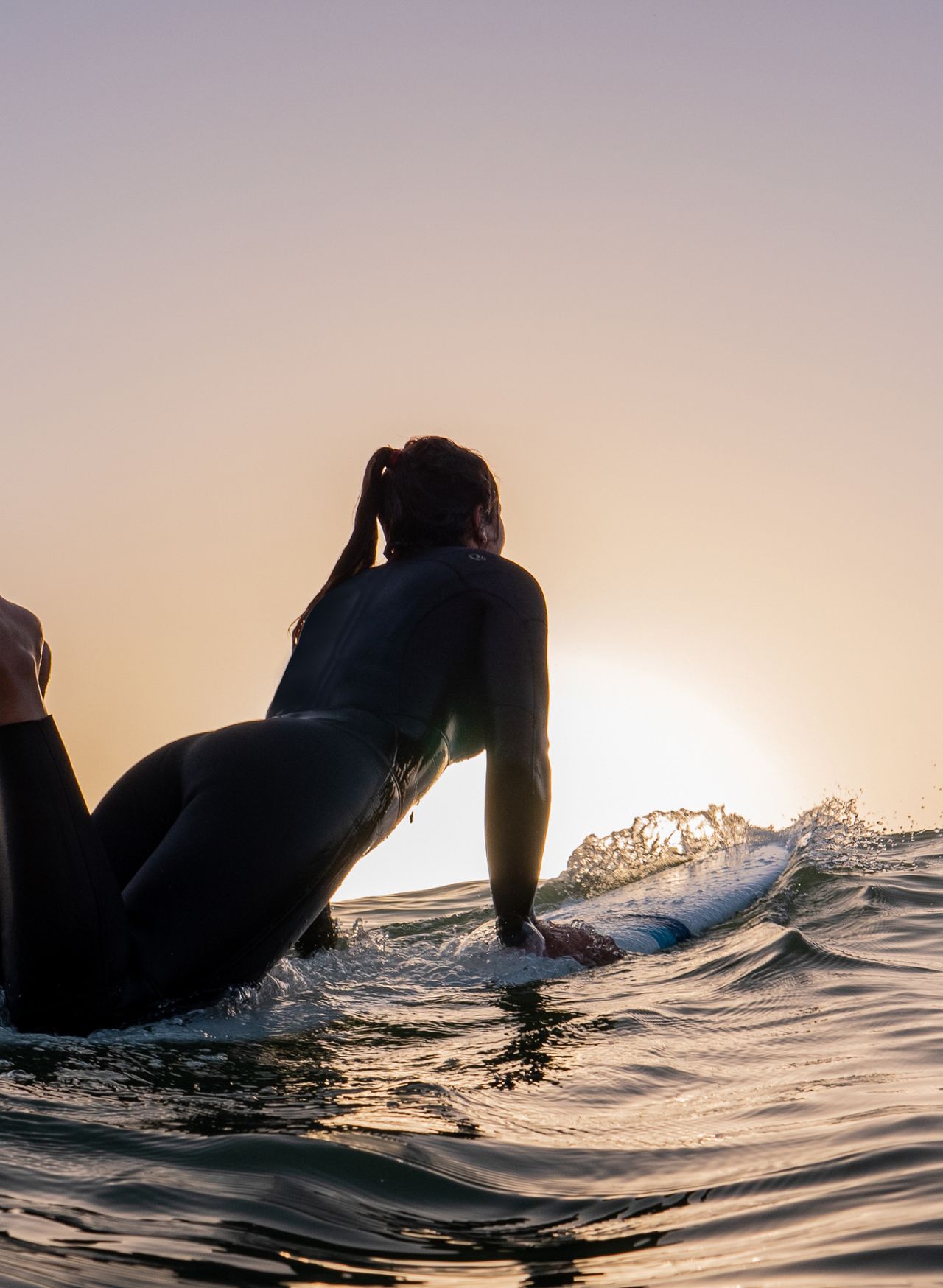 Olaian Loobook wetsuit desktop image full screen surfer girl