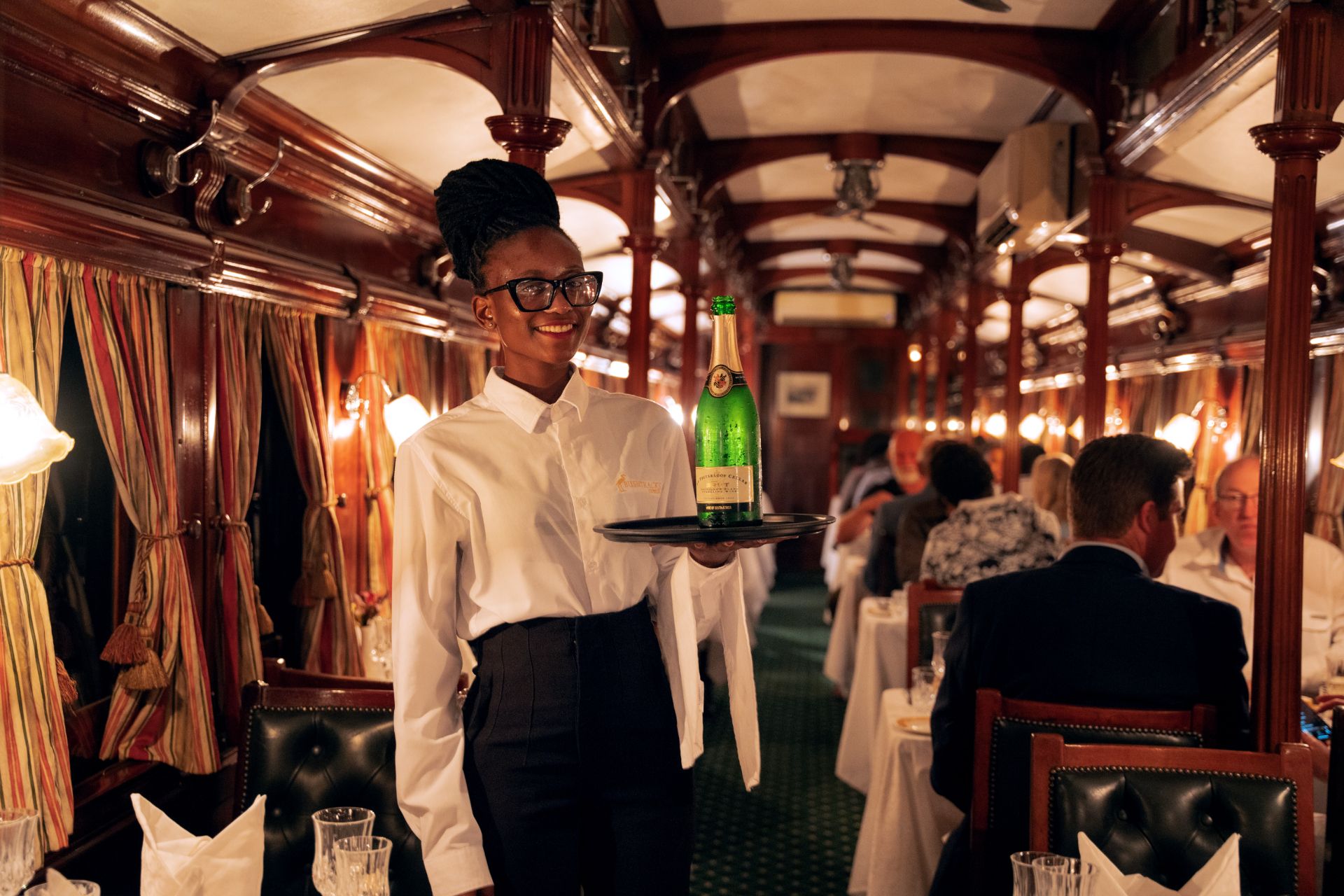 Walking with Lions Safari & Livingstone Luxury train Express Tour — photo 5