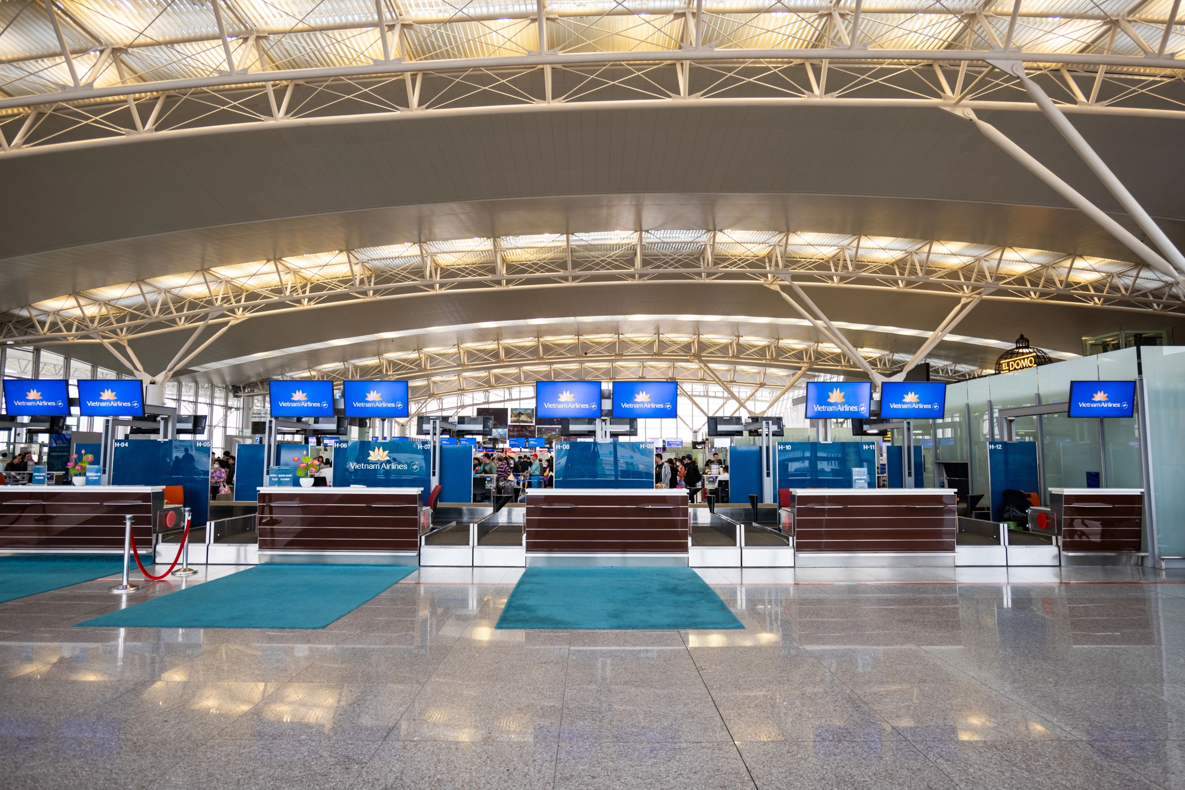 Arrival in Hanoi — photo 1