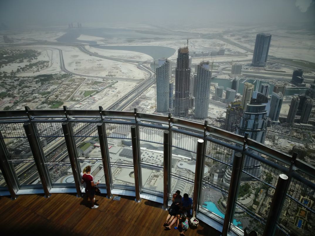 At Leisure in the Global Hub — photo 2