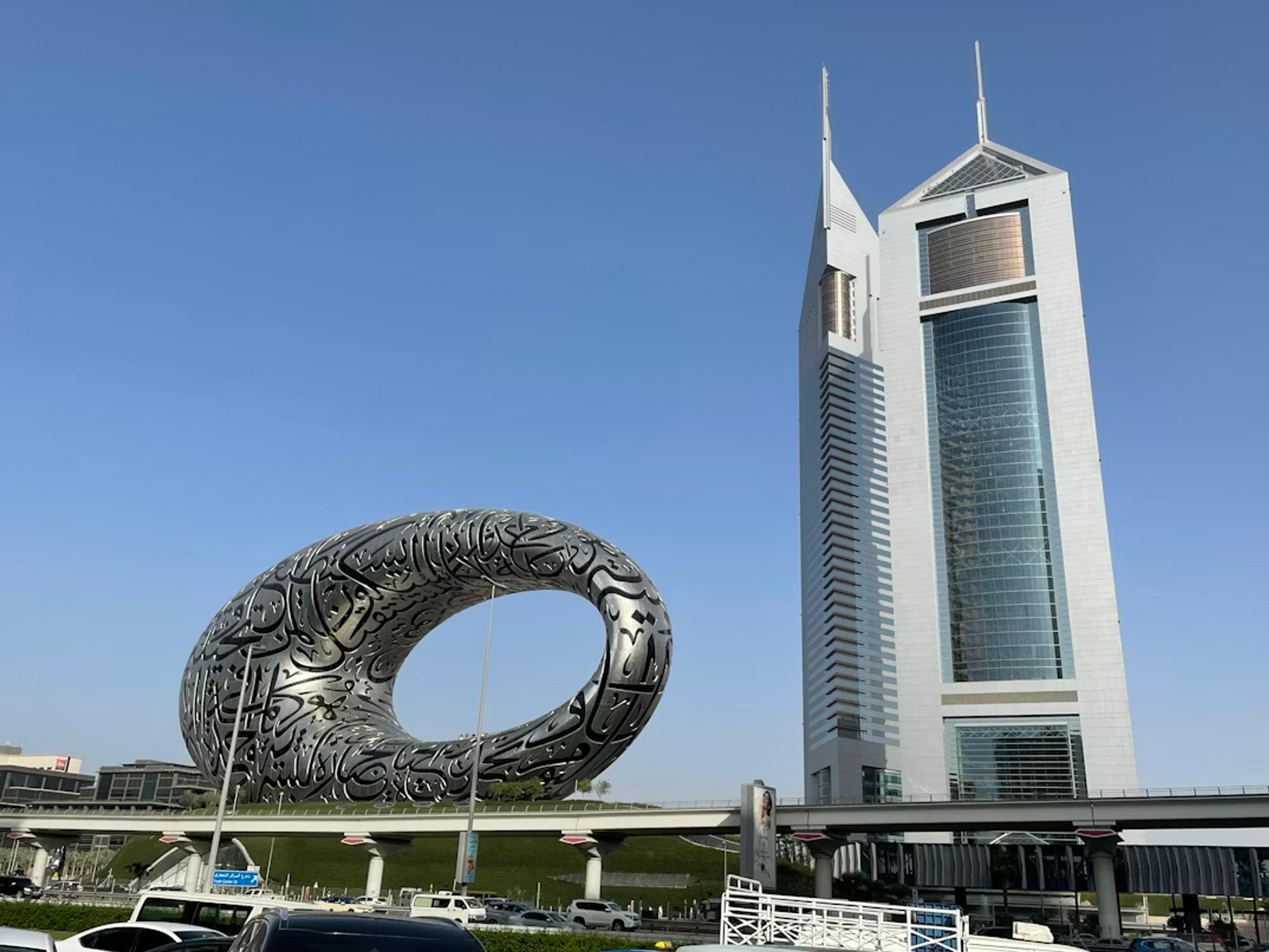 At Leisure in the Global Hub