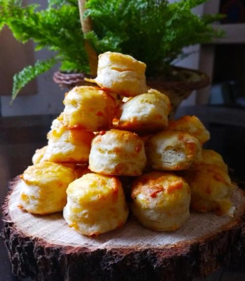 Scones de Queso Parmesano (6 u)