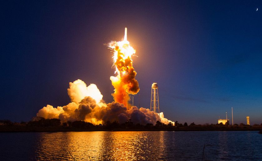 The 5th Antares launch suffers an engine failure six seconds into flight