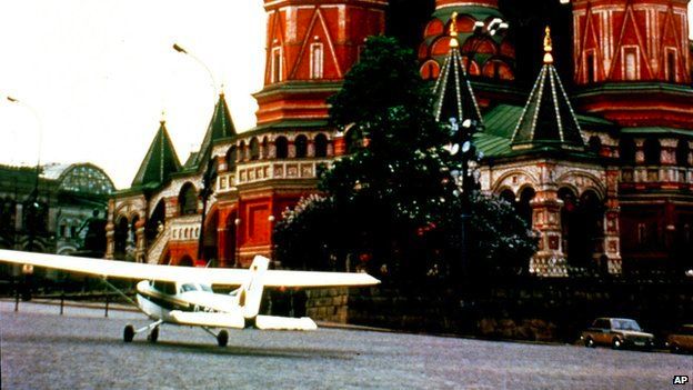 Mathias Rust Taxis the Plane through the Red Square