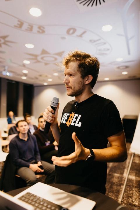 Sunday Sessions at Mama Shelter, Sunday, November 2. Free Cities Conference 2025, Prague.