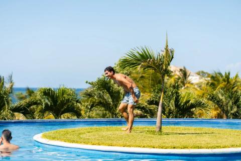 Pool Party, Sunday, September 6. Free Cities Conference 2026, Próspera.