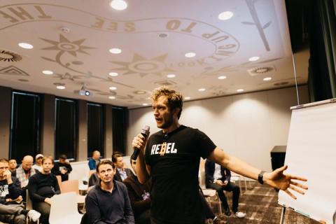 Sunday Sessions at Mama Shelter, Sunday, November 2. Free Cities Conference 2025, Prague.