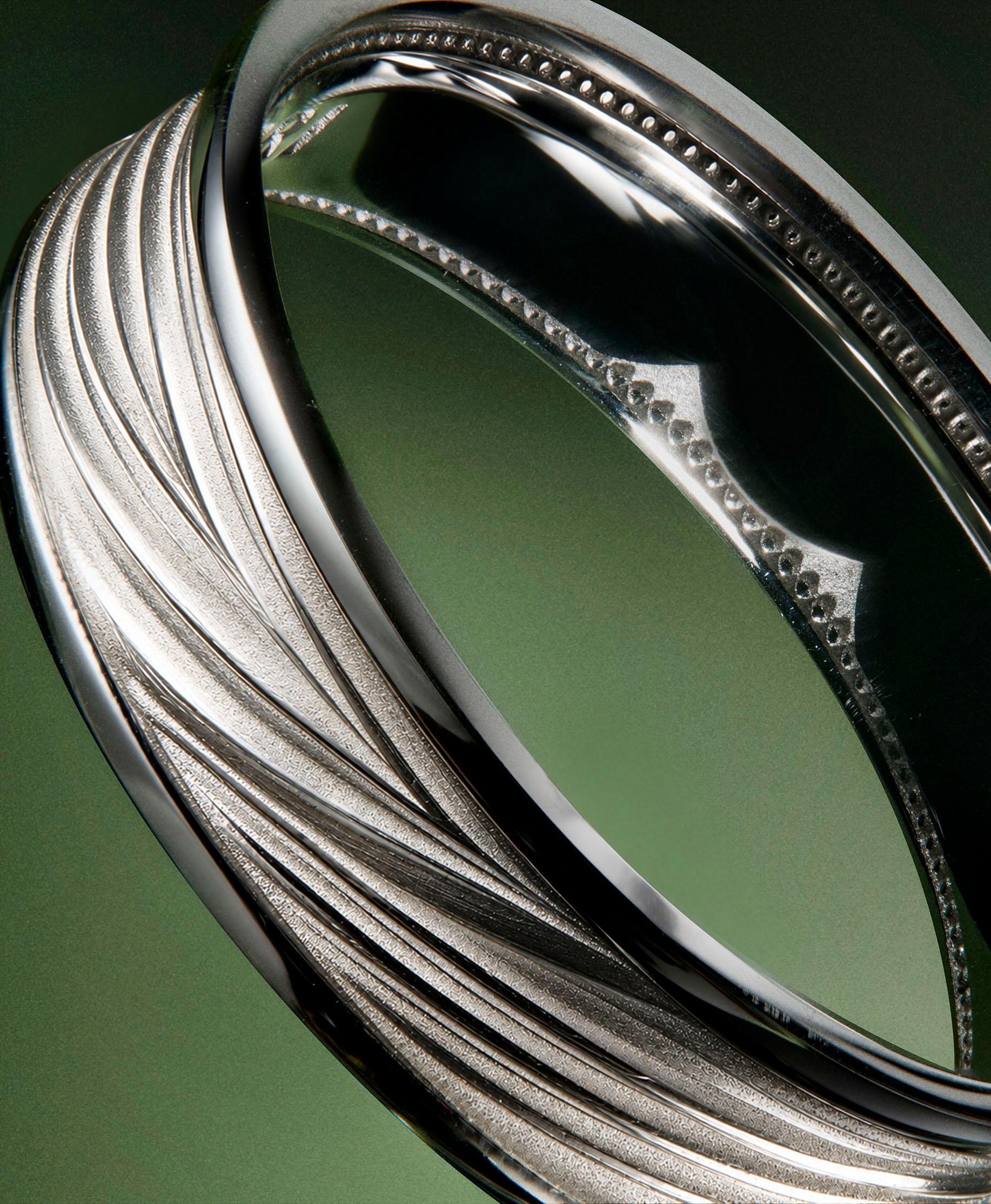 Men's engraved band