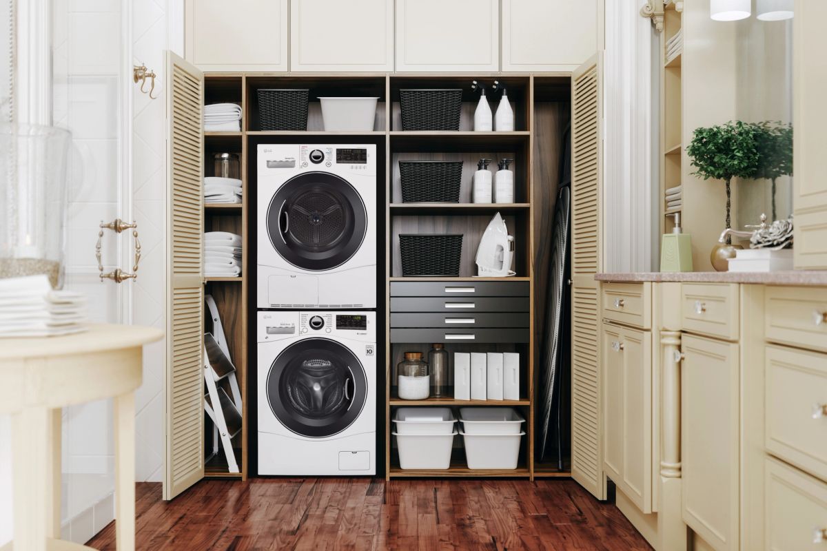 Advantages and Disadvantages of Washer/Dryer Combos & Stackable Sets