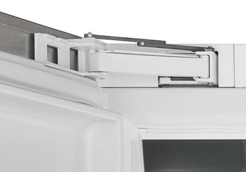 Proprietary Fully Articulating Hinge