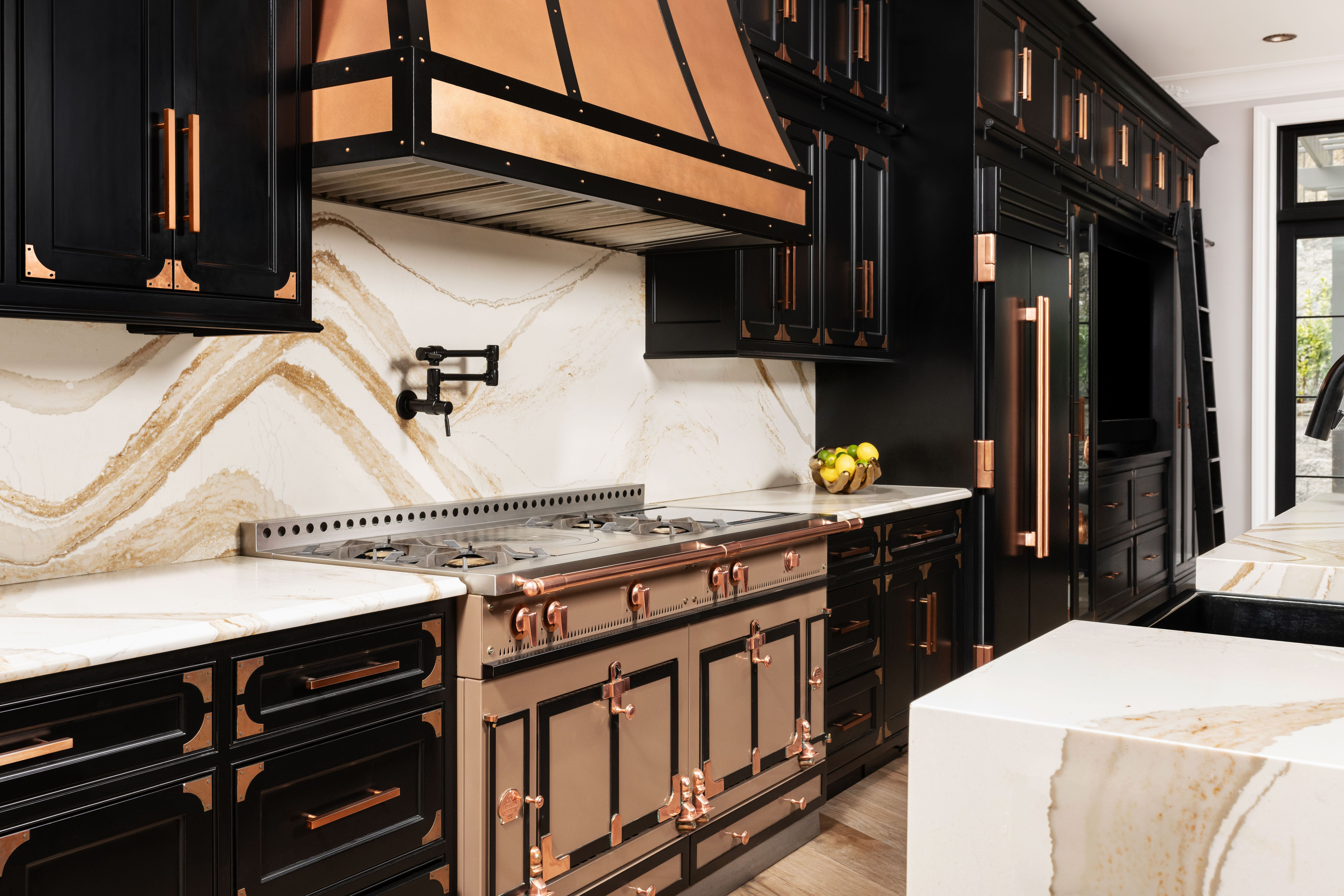 Vanessa Deleon Associates