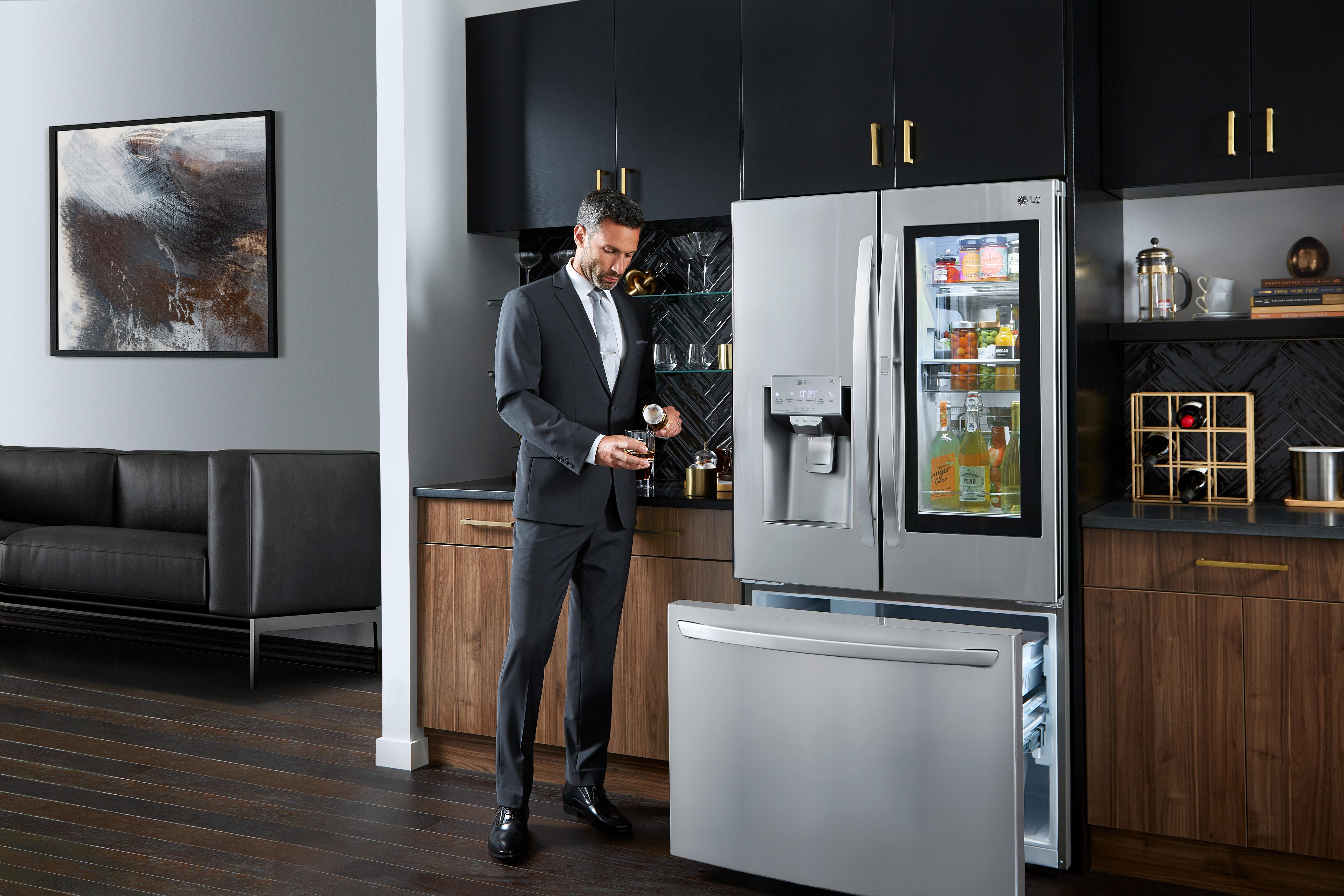 What are the Pros and Cons of a Bottom Freezer Refrigerator? | AJ 