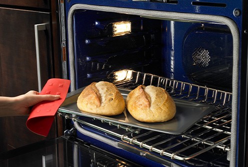 EVEN-HEAT™ TRUE CONVECTION OVEN