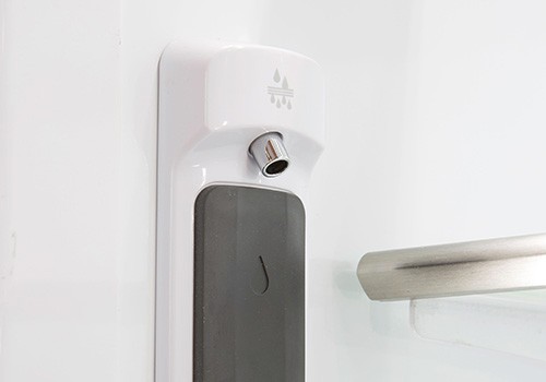 FEATHER TOUCH™ INTERNAL WATER DISPENSER