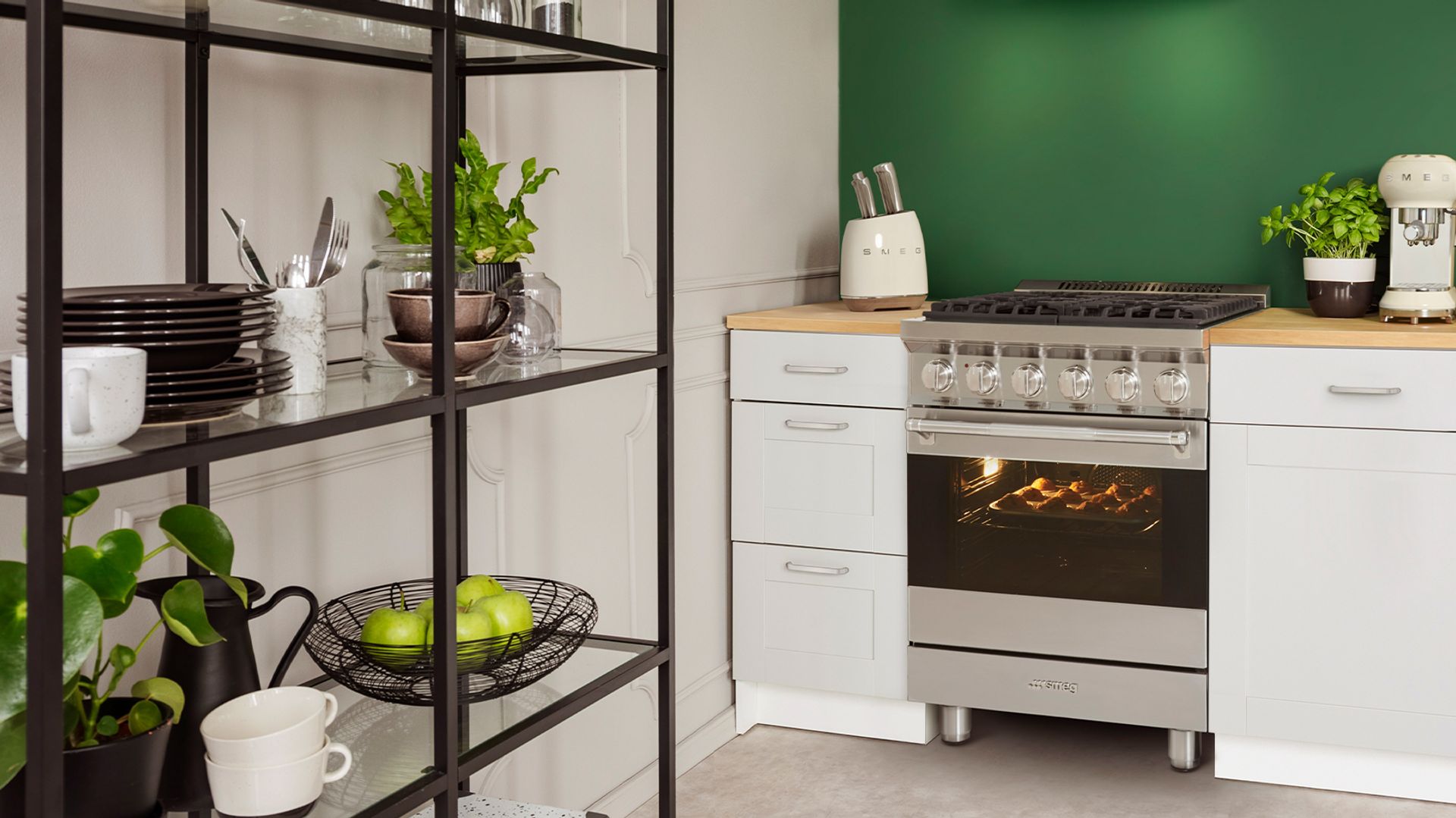 Compact Kitchen Range Best 24-Inch Ranges for Small Kitchens | AJ Madison