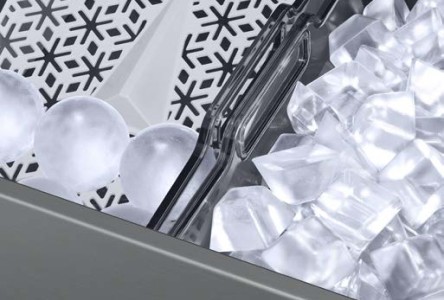 DUAL ICEMAKER WITH WHISKY BALL ICE