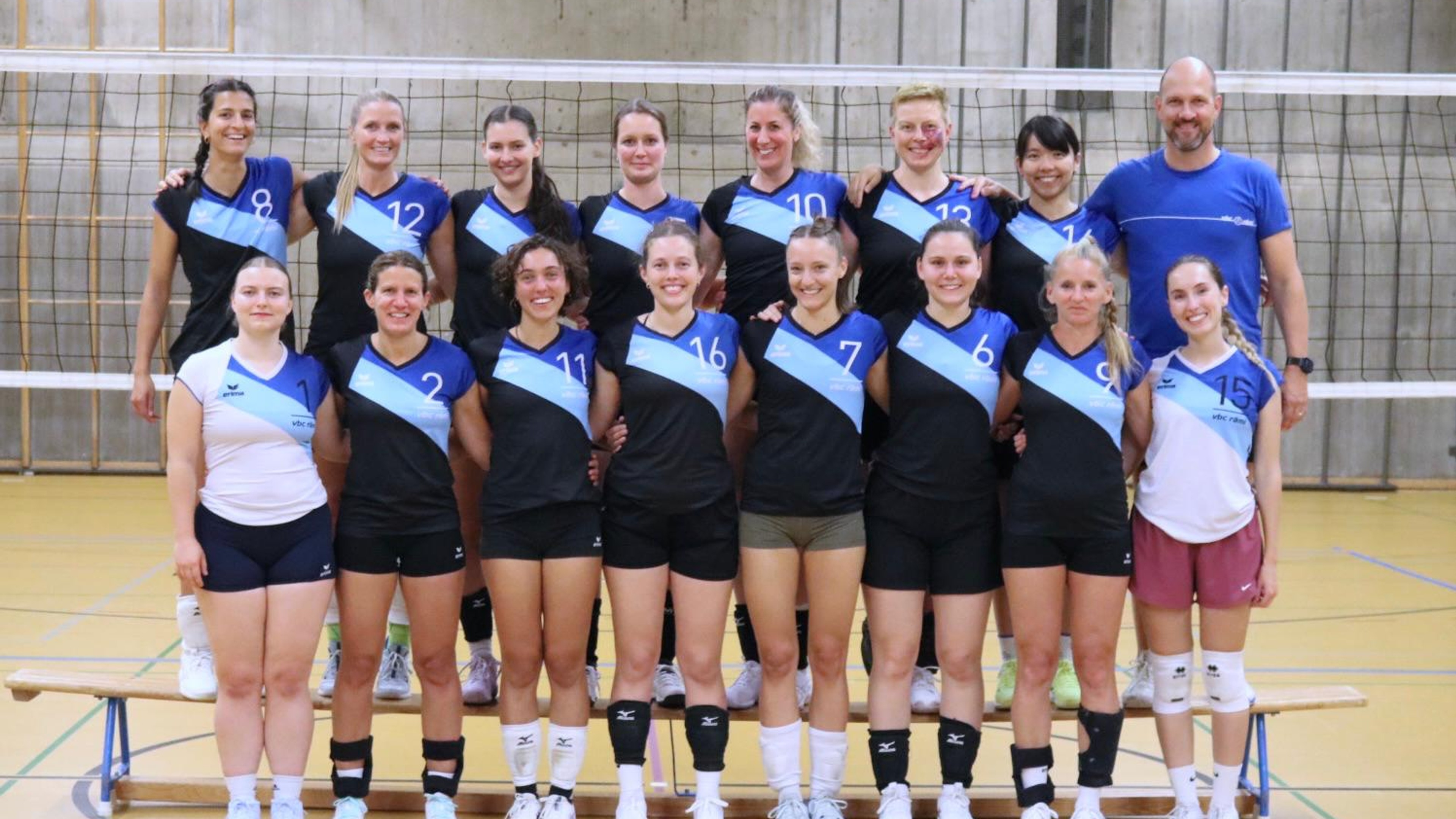 Damen 1 Team Photo