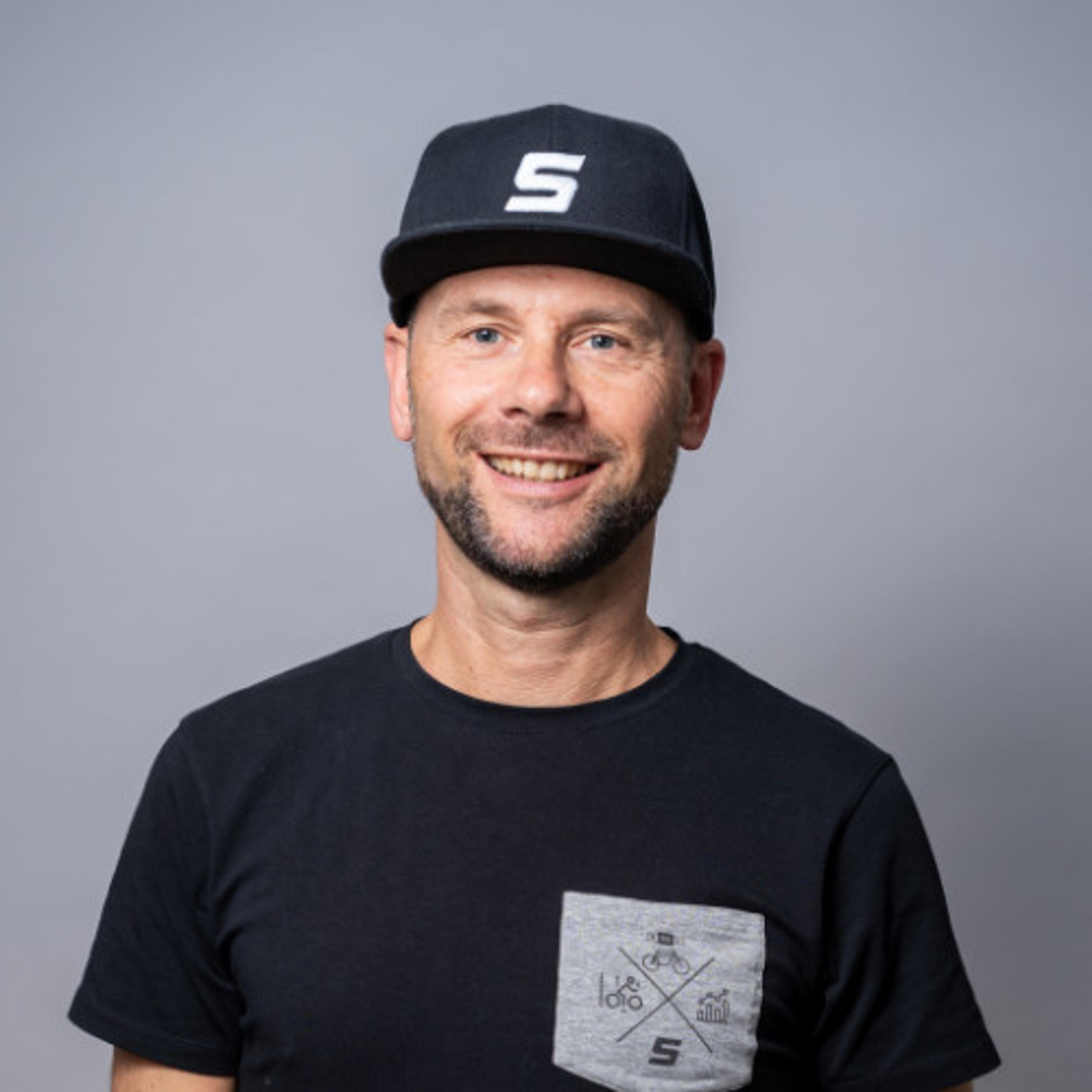 Portrait of Dr. Björn Stapelfeldt