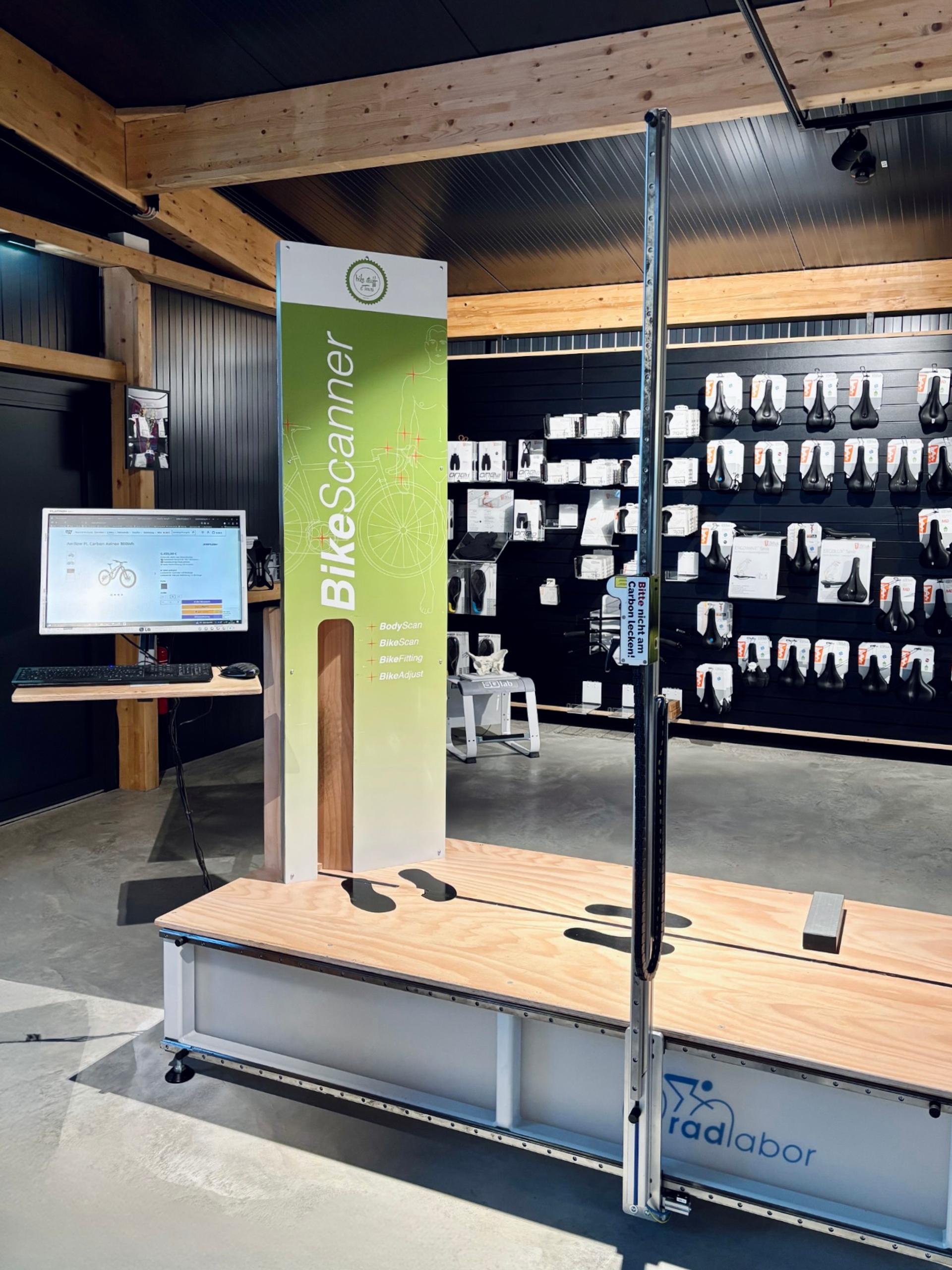Eines der ersten entwickelten Smartfit Q4-Systeme steht bei Bike Stuff&Tours