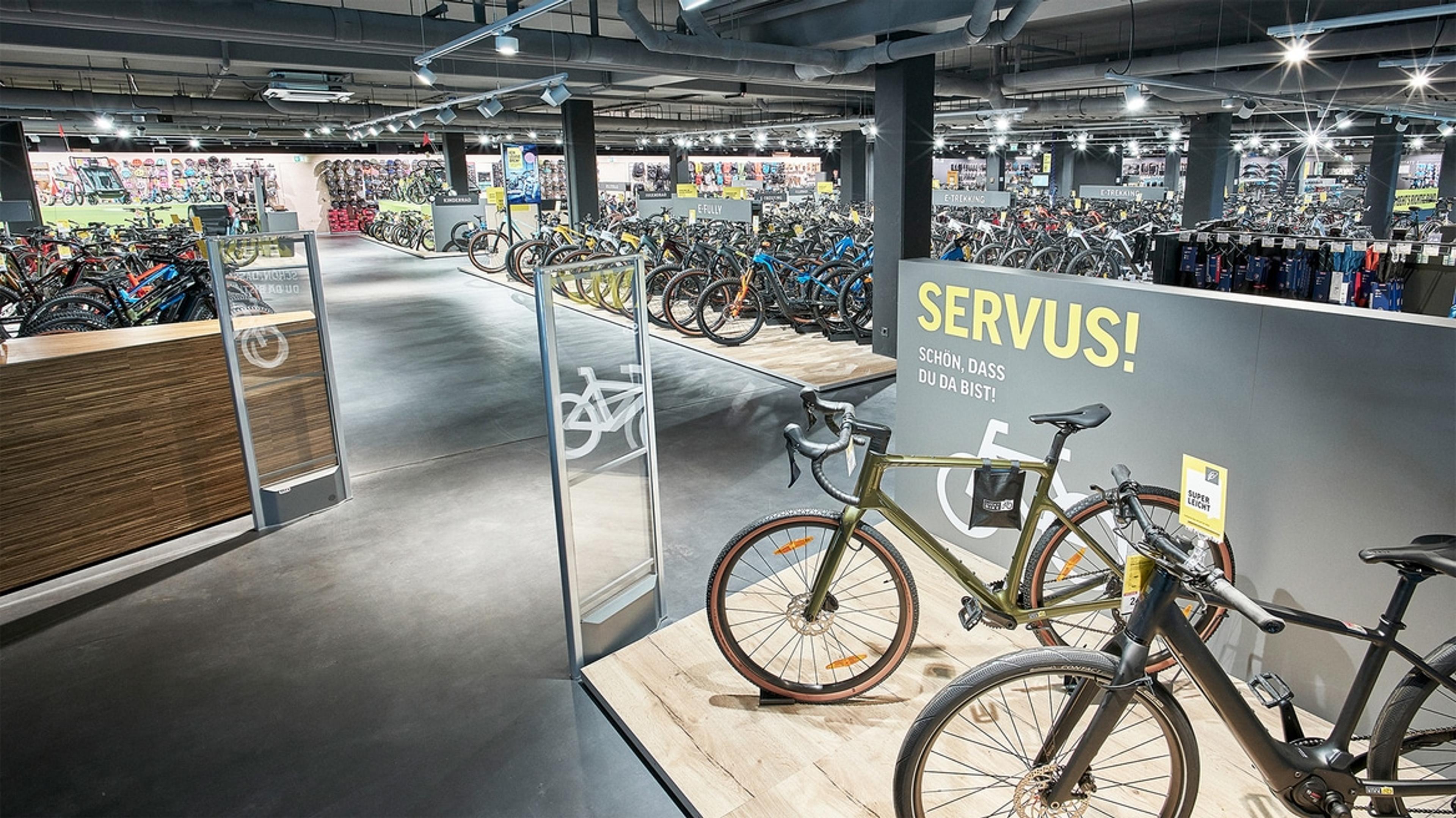Eine von 40 Lucky Bike Filialen (Ebersberg): Kunden kommen durch das Online-Sizing bereits mit einer besseren Vorstellung in die Filiale