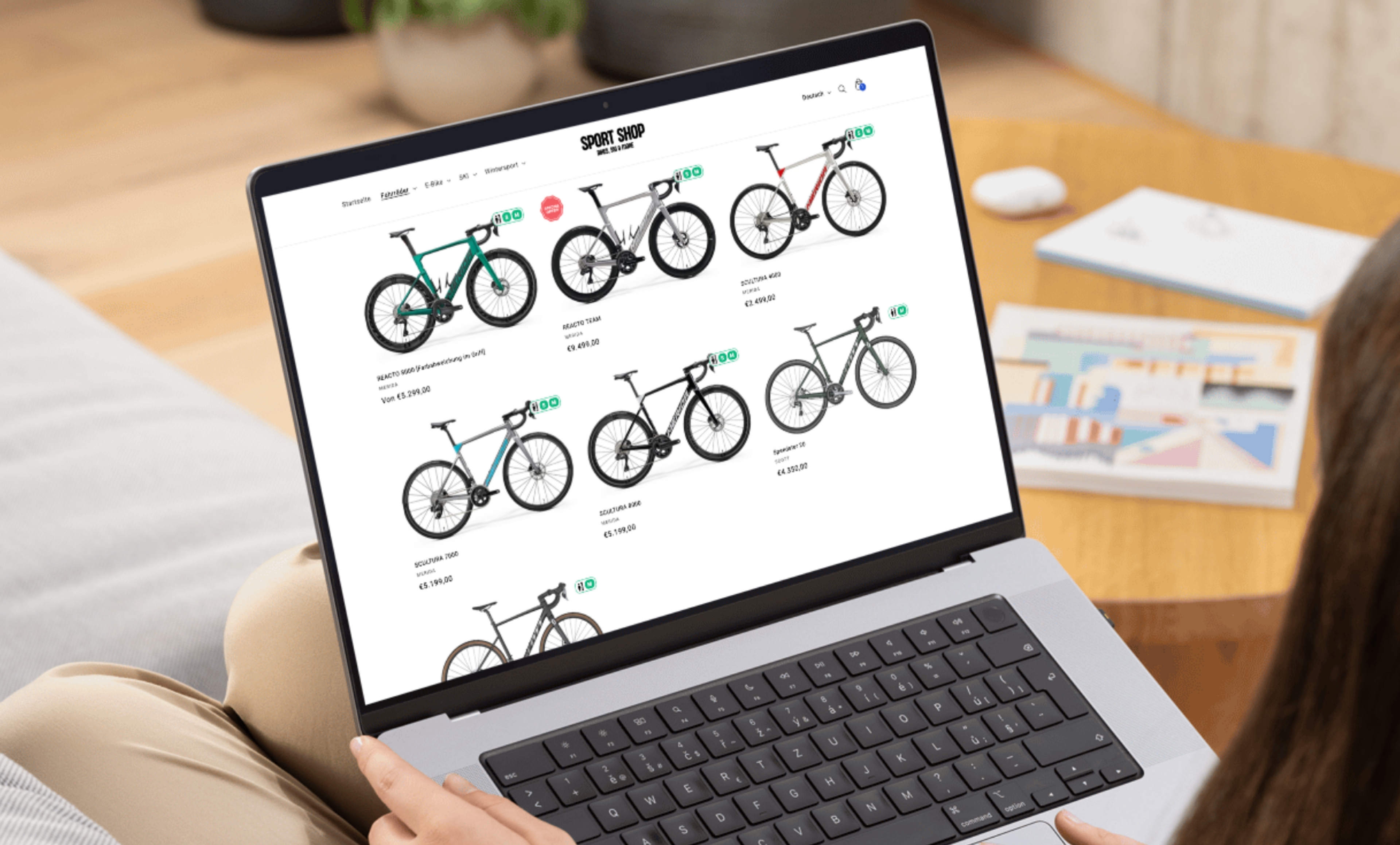 Das Category Sizing von Smartfit liefert auf einen Blick Größenempfehlung und Verfügbarkeit.